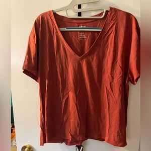 Girlfriend Collective Lava Eva V-neck tee
